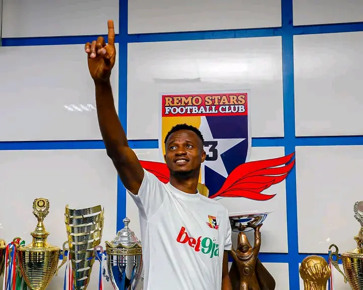 NPFL: Remo Stars Boss rewards star striker Mbaoma with a brand new car