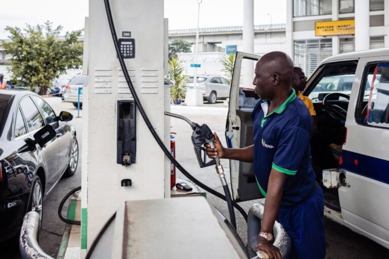 Federal Government asks marketers to reduce fuel price to reflect falling global crude costs